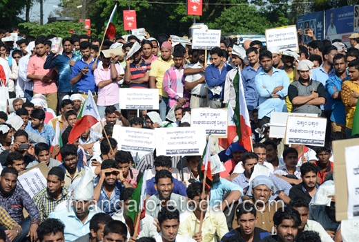 PFI stages huge protest against Attavar incident; demands action against culprits 1